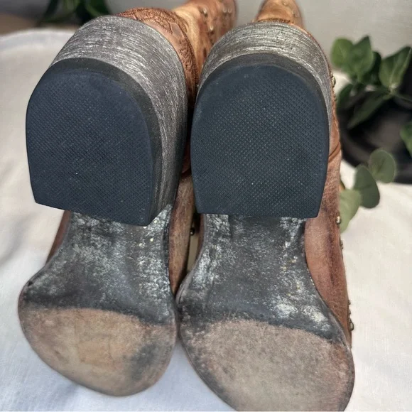 Brown Embroidered Women’s Cavender’s Cowboy Boots with Studs Size 7 B - Picture 7 of 14